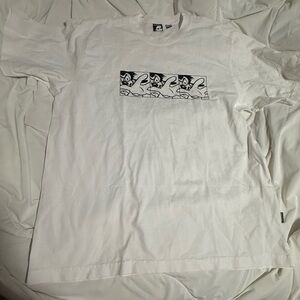 Noongoons White Disney max T-Shirt with Cartoon Print. Mens XL. D15